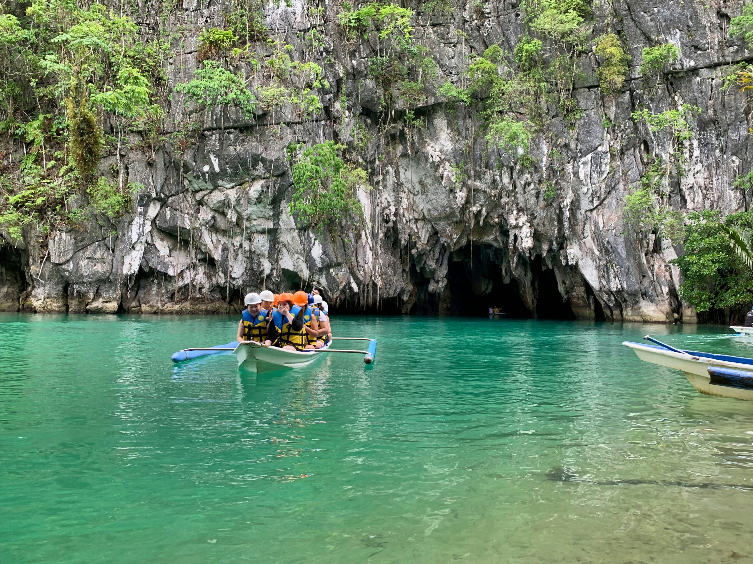 secret-travel-guide-x9NyLLQc69g-unsplash (1)